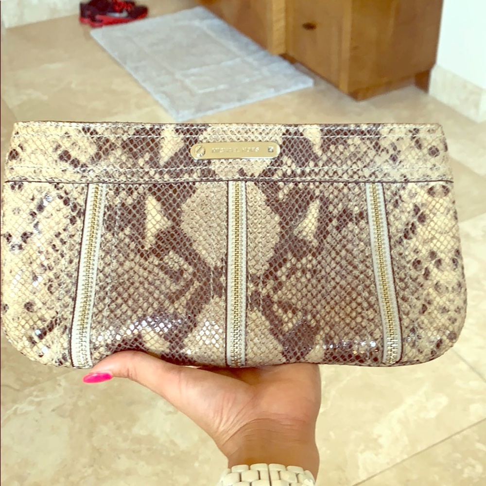 Michael Kors Clutch